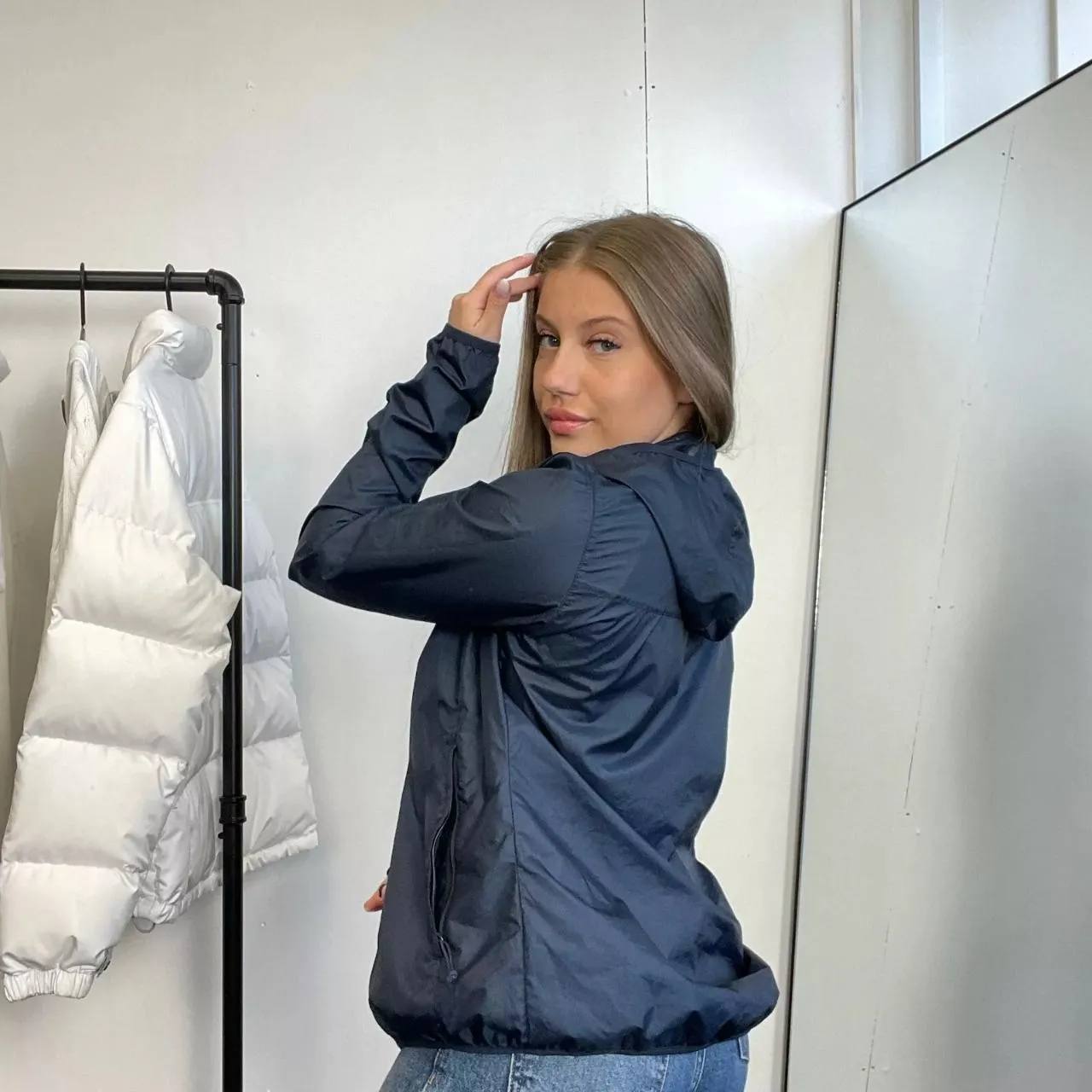Preowned The North Face Womens Lightweight Jacket Windbreaker Size M Navy TNF Windwall.